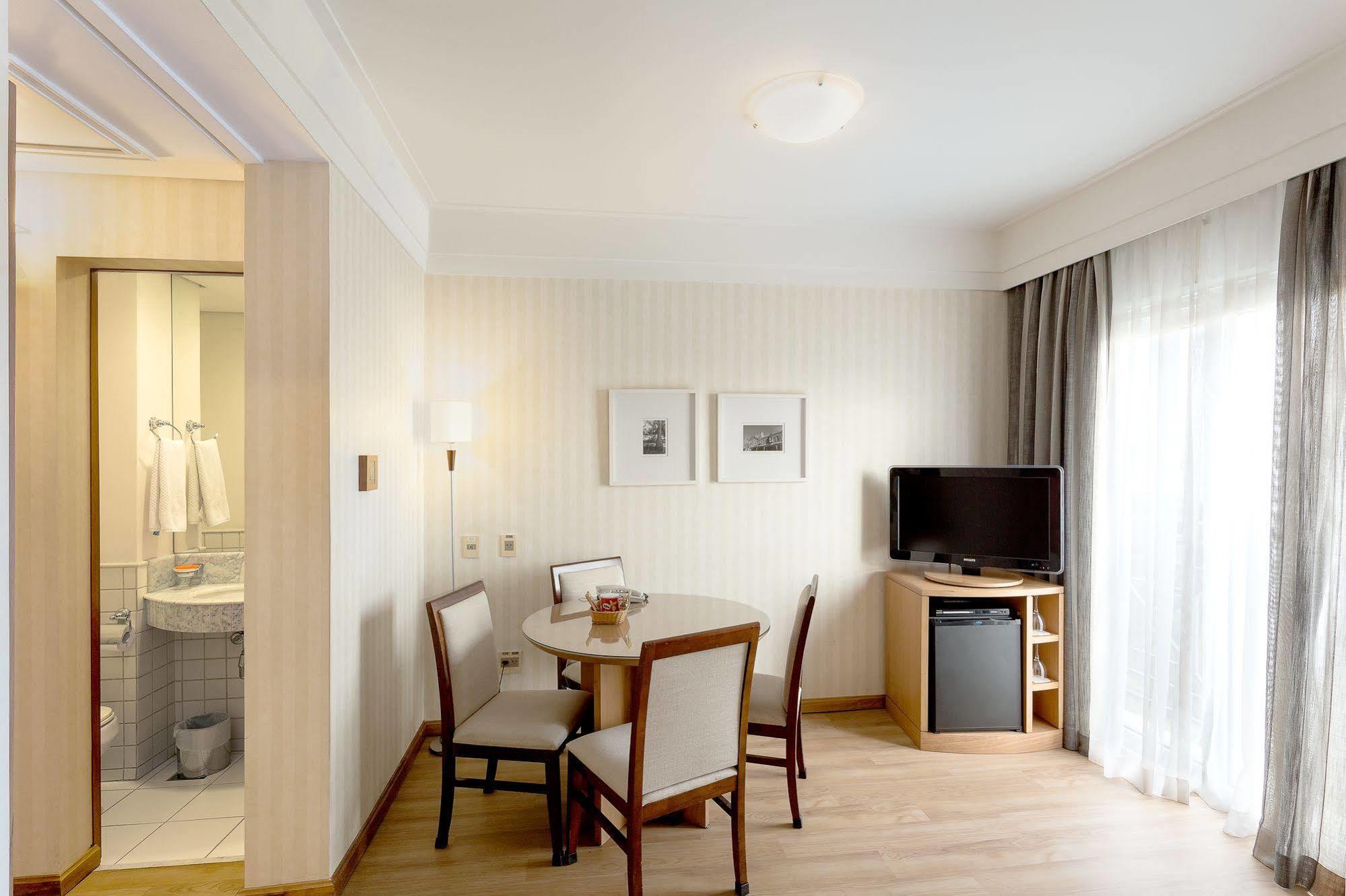 Hotel Cassino Tower Campinas Cambui By Nacional Inn Bagian luar foto